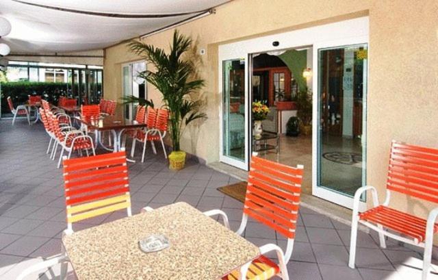 Hotel Saint Tropez Spa & Restaurant ลิโด ดิ ซาวิโอ ภายนอก รูปภาพ