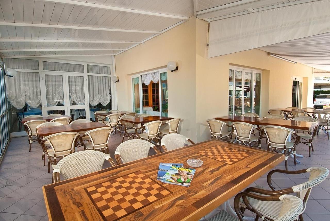Hotel Saint Tropez Spa & Restaurant ลิโด ดิ ซาวิโอ ภายนอก รูปภาพ